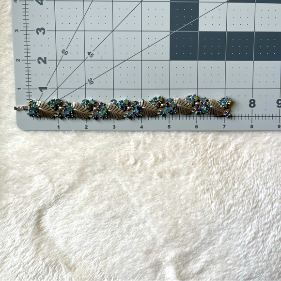 CROWN TRIFARI | Vtg | Blue Aurora Borealis (AB) Crystals Rhinestones 7" Bracelet - Picture 11 of 14